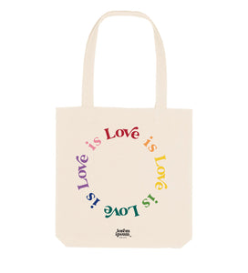 Bolsa Tote Bag de loneta en color natural con mensaje "love is love" multicolor en circulo. Fabricada con algodón orgánico y materiales reciclados. Dimensiones: 37x39cm. Ideal para llevar encima todo aquello que necesitamos.